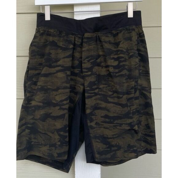 Lululemon T.H.E. Short *Luxtreme Liner 7” / Like New / Size M - Picture 6 of 10